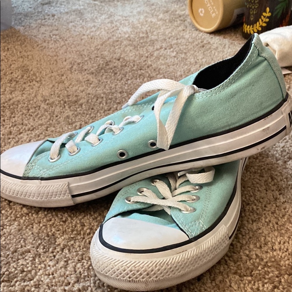 Womens Size 9 teal Converse